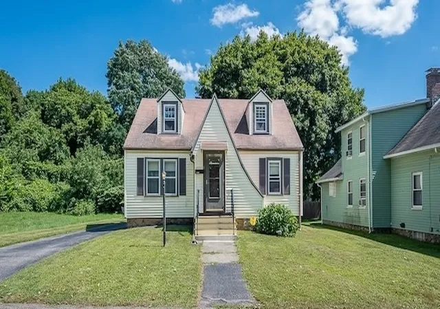 1st image of 4 Grammont Rd, Worcester, MA 01607 | MLS# 73566243