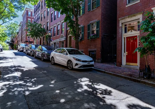 17th image of 68 Phillips St #6, Boston, MA 02114 | MLS# 73533695