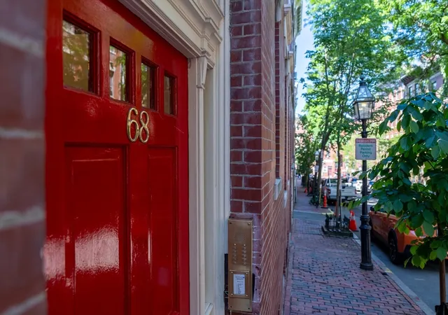 1st image of 68 Phillips St #6, Boston, MA 02114 | MLS# 73533695