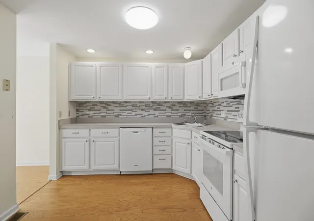 4th image of 34 Saw Mill Pond Rd, Fitchburg, MA 01420