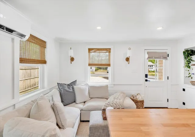 Homes for sale in West Yarmouth, MA | 25 Lake Rd E, West Yarmouth, MA 02673 | MLS# 73540881