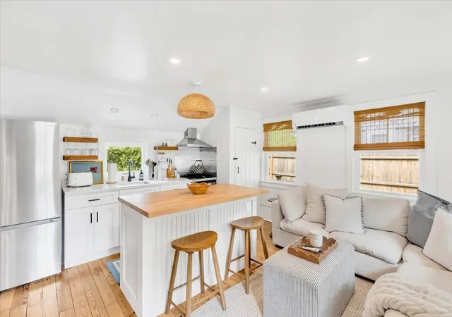 Homes for sale in West Yarmouth, MA | 25 Lake Rd E, West Yarmouth, MA 02673 | MLS# 73540881