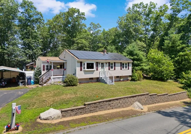 2nd image of 215 Donohue Rd, Dracut, MA 01826 | MLS# 73544836