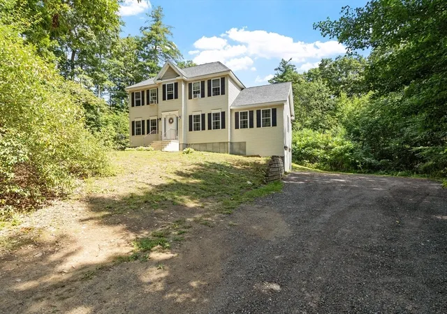 3rd image of 25 Williamsville Rd, Phillipston, MA 01331 | MLS# 73567899
