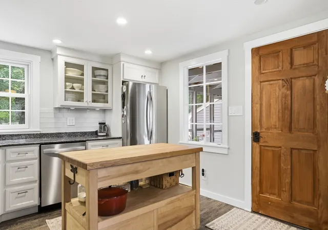 Photo 4 of Single family home for sale at 24 Prospect Rd, Andover, MA 01810 | MLS# 73565750 | Listing updated on 2026-10-02