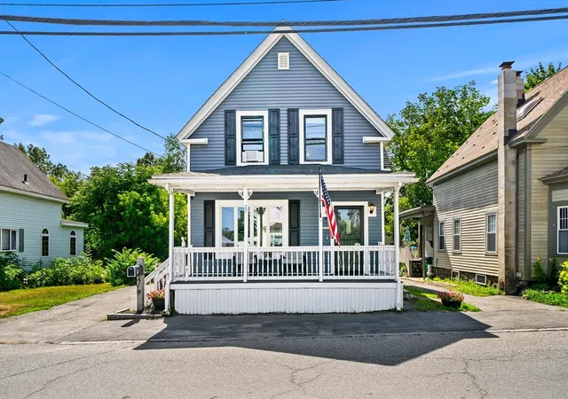 3rd image of 27 Meadowcroft St, Lowell, MA 01852 | MLS# 73551247