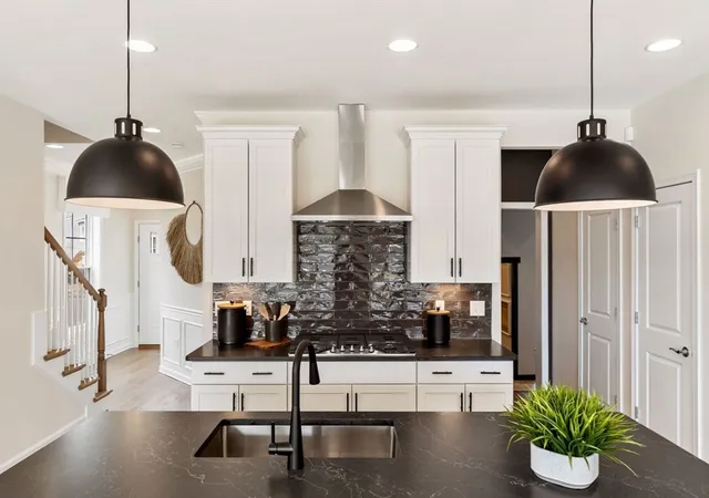 Photo 3 of Sale Pending at 25 Emerald Run #15, Shrewsbury, MA 01545 | MLS# 73555232 | Listing updated on 2026-08-26