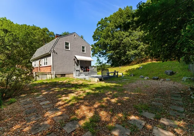 Photo 2 of Single family home for sale at 42 Thistle Street, Lynn, MA 01905 | MLS# 73568900 | Listing updated on 2026-09-16