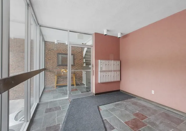 4th image of 231 Coolidge Ave, Watertown, MA 02472