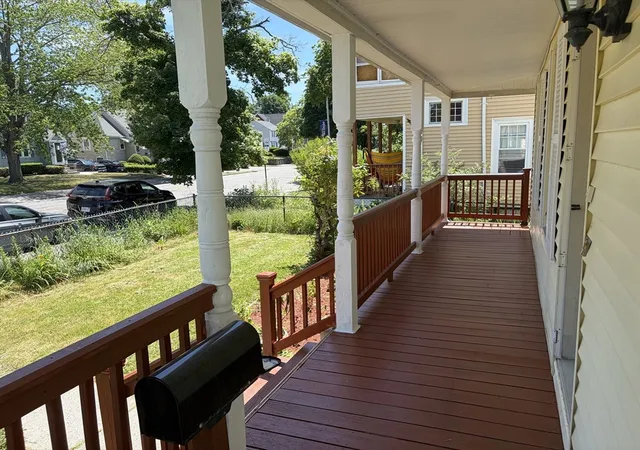 Photo 3 of Sale Pending at 454 Chandler St, Worcester, MA 01602 | MLS# 73540999 | Listing updated on 2026-07-06