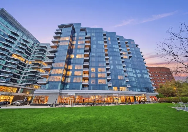 Homes for sale in Boston, MA | 22 Liberty Dr #9F, Boston, MA 02210 | MLS# 73523492