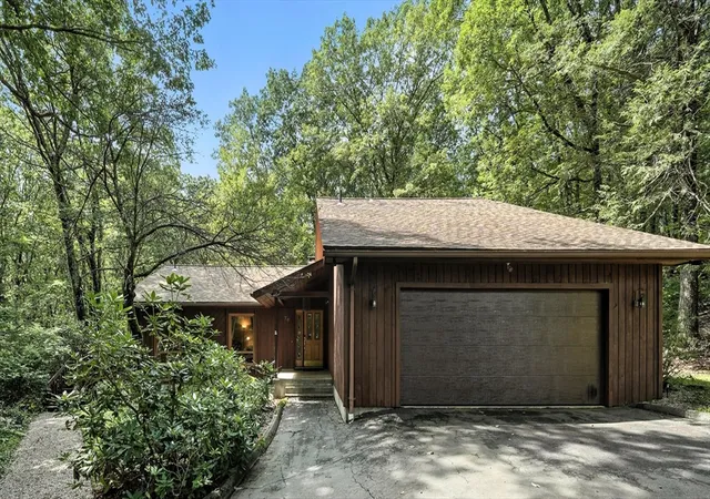1st image of 79 Pine Ridge Rd, Montgomery, MA 01085 | MLS# 73526878