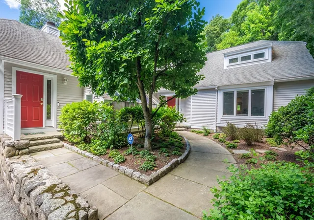 Photo 3 of Single family home for sale at 15 Fieldstone Dr, Winchester, MA 01890 | MLS# 73537676 | Listing updated on 2026-08-06
