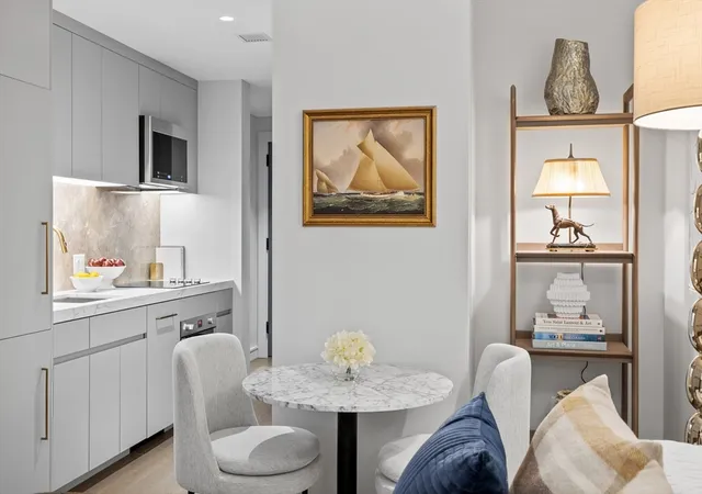 5th image of 55 Lagrange St #1005, Boston, MA 02116 | MLS# 73532339