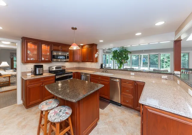 2nd image of 19 George Allen Rd, West Brookfield, MA 01585 | MLS# 73554223