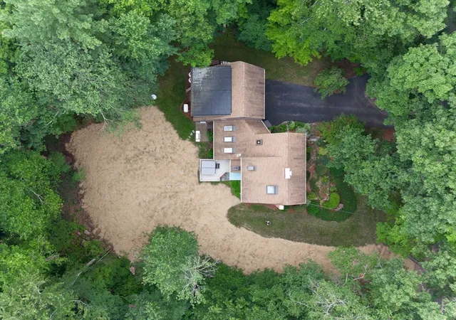 42nd image of 19 George Allen Rd, West Brookfield, MA 01585 | MLS# 73554223