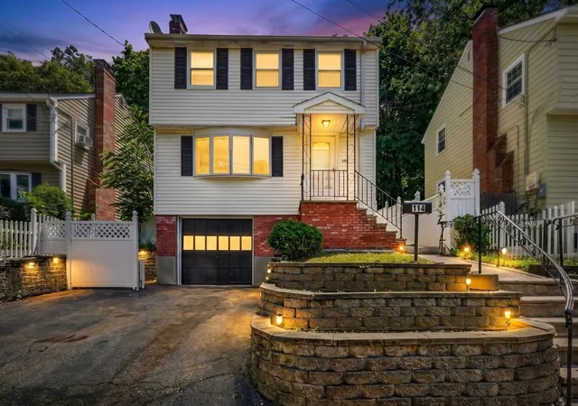 2nd image of 114 Glenellen Rd, West Roxbury, MA 02132 | MLS# 73541361