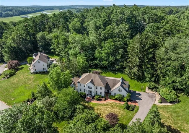 Photo 2 of Sale Pending at 2 Blackthorne Ln, Norwell, MA 02061 | MLS# 73559943 | Listing updated on 2026-09-29