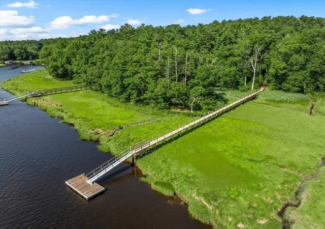 Photo 3 of Sale Pending at 2 Blackthorne Ln, Norwell, MA 02061 | MLS# 73559943 | Listing updated on 2026-09-29