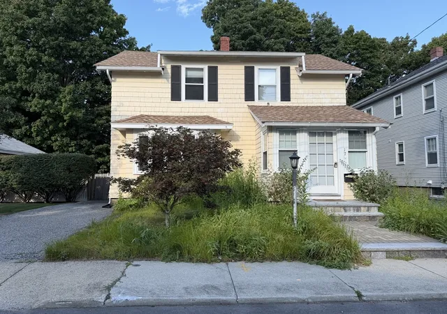 Photo 1 of Single family home for sale at 17 Russell Rd, Winchester, MA 01890 | MLS# 73566405 | Listing updated on 2026-09-08