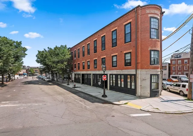 1st image of 157 165 Winnisimmet St #3C, Chelsea, MA 02150 | MLS# 73551587