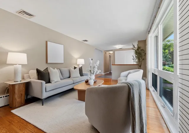 5th image of 3 Carter Rd, Woburn, MA 01801 | MLS# 73563008