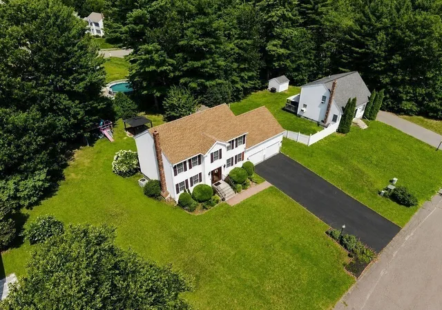 Photo 3 of Single family home for sale at 35 Meeshawn Ave, East Taunton, MA 02718 | MLS# 73564560 | Listing updated on 2026-09-15