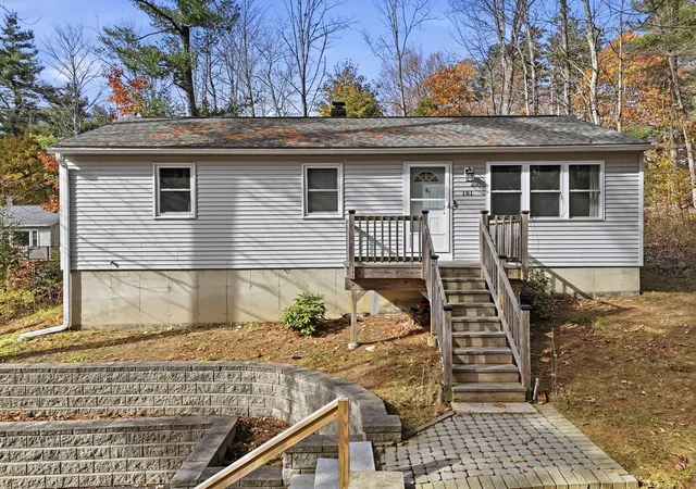 Photo 1 of Single family home for sale at 181 Dyer St, Gardner, MA 01440 | MLS# 73596833 | Listing updated on 2026-10-31