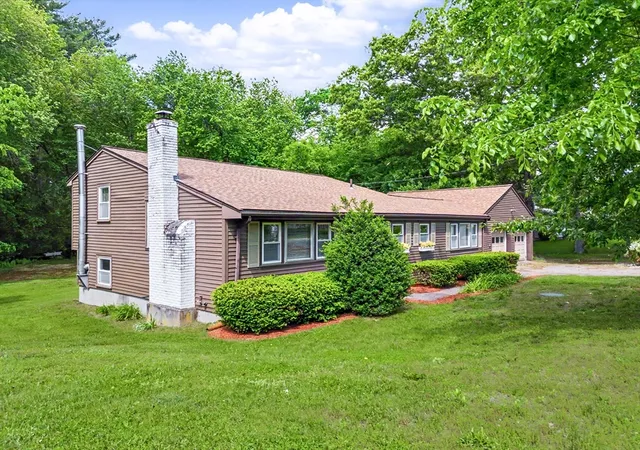 Homes for sale in Foxboro, MA | 38 West St, Foxboro, MA 02035 | MLS# 73532902