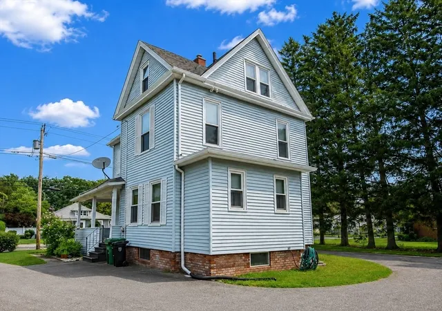 Photo 3 of Sale Pending at 466 E Main St, Chicopee, MA 01020 | MLS# 73564979 | Listing updated on 2026-09-19