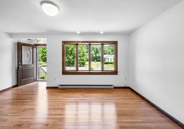5th image of 169 Country Rd, Agawam, MA 01001 | MLS# 73538552