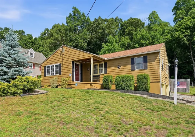 Homes for sale in West Springfield, MA | 63 Laurence Dr, West Springfield, MA 01089 | MLS# 73538631