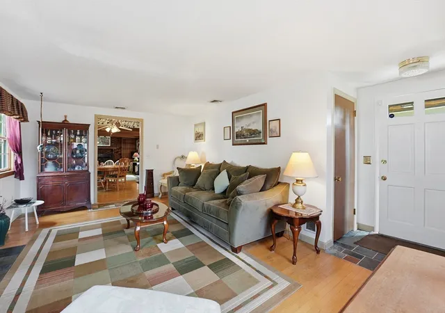 Homes for sale in West Springfield, MA | 63 Laurence Dr, West Springfield, MA 01089 | MLS# 73538631
