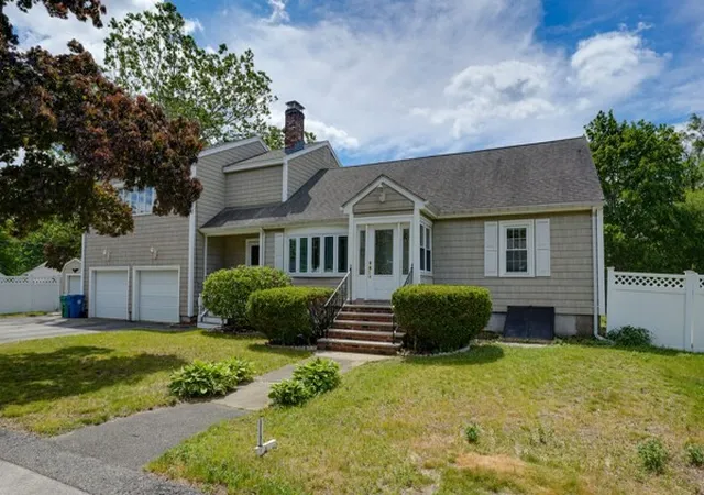 Homes for sale in Burlington, MA | 2 Frances Rd, Burlington, MA 01803 | MLS# 73541579