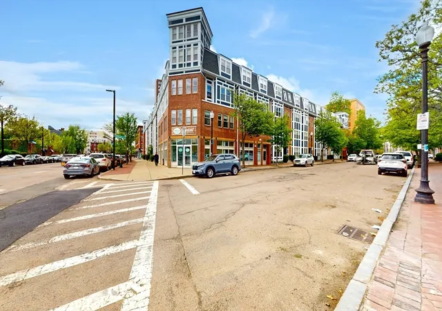 Homes for sale in Boston, MA | 2 Douglass Park, Boston, MA 02118 | Houzeo