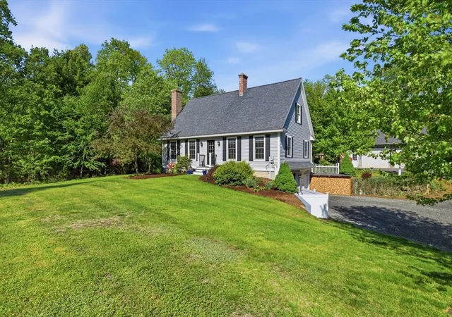 Homes for sale in Monson, MA | 59 Carpenter Rd, Monson, MA 01057 | MLS# 73521991