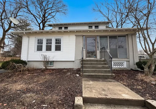 Homes for sale in Worcester, MA | 10 Perrot St, Worcester, MA 01602 | MLS# 73495243