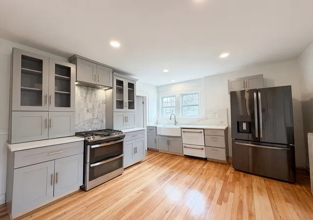Homes for sale in Worcester, MA | 10 Perrot St, Worcester, MA 01602 | MLS# 73495243