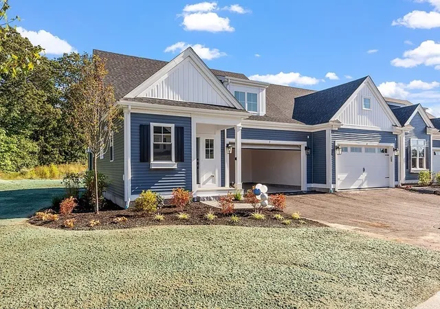 Homes for sale in Bellingham, MA | 25 Palmetto Drive, Bellingham, MA 02019 | Houzeo