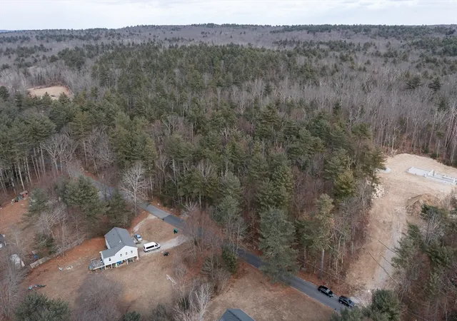 8th image of 104 Vine St, Douglas, MA 01516 | MLS# 73542010