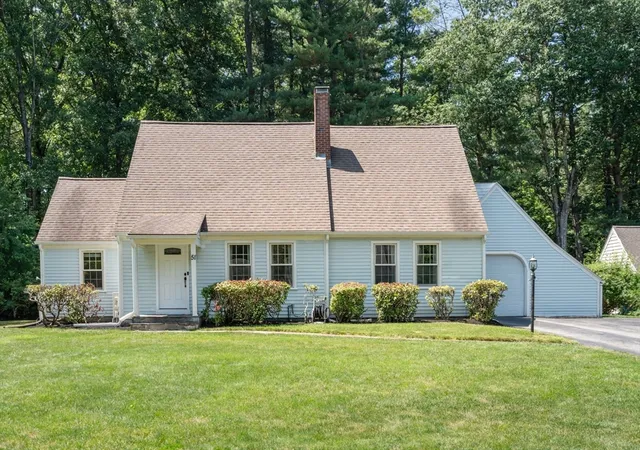 Homes for sale in Holden, MA | 51 Laurelwood Rd, Holden, MA 01520 | MLS# 73547402