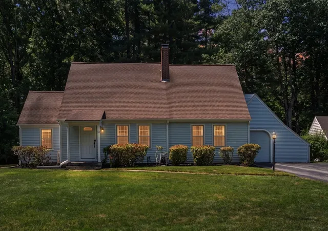 Homes for sale in Holden, MA | 51 Laurelwood Rd, Holden, MA 01520 | MLS# 73547402