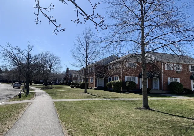 Homes for sale in Lexington, MA | 145 Emerson Gardens Rd #145, Lexington, MA 02420 | MLS# 73549365
