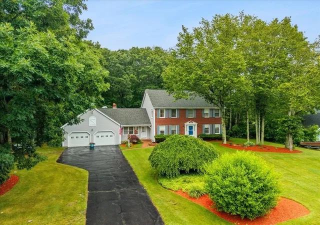 4th image of 25 Arbor Way, Taunton, MA 02780 | MLS# 73540778