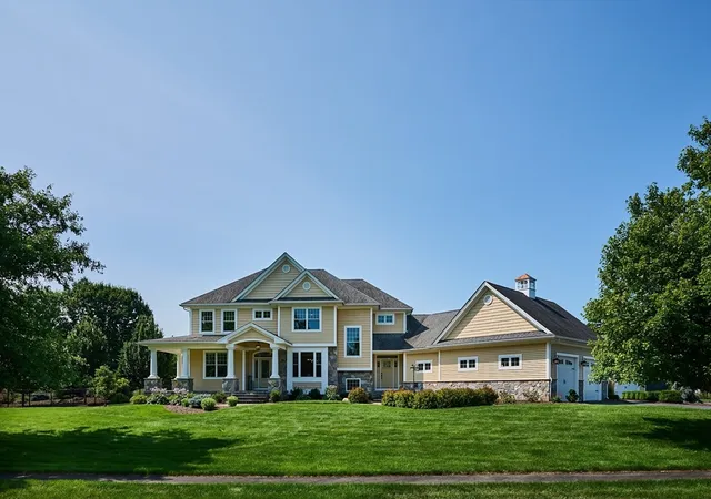 2nd image of 1 Nicholas Lane, Southampton, MA 01073 | MLS# 73556164