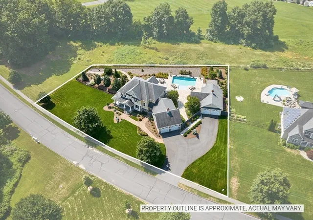 42nd image of 1 Nicholas Lane, Southampton, MA 01073 | MLS# 73556164