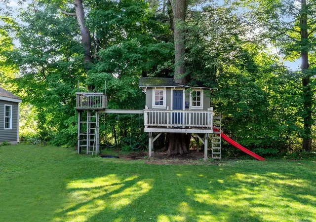 4th image of 1159 Somerset Ave, Dighton, MA 02764 | MLS# 73543749