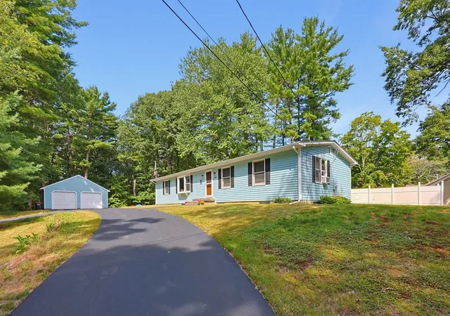 36th image of 343 Central St, Foxboro, MA 02035 | MLS# 73567645