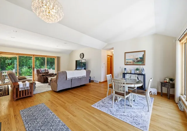 4th image of 142 Oak Knoll Cir, Ludlow, MA 01056 | MLS# 73558832