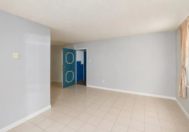 Homes for sale in Framingham, MA | 2 Universal St #4, Framingham, MA 01702 | MLS# 73525849